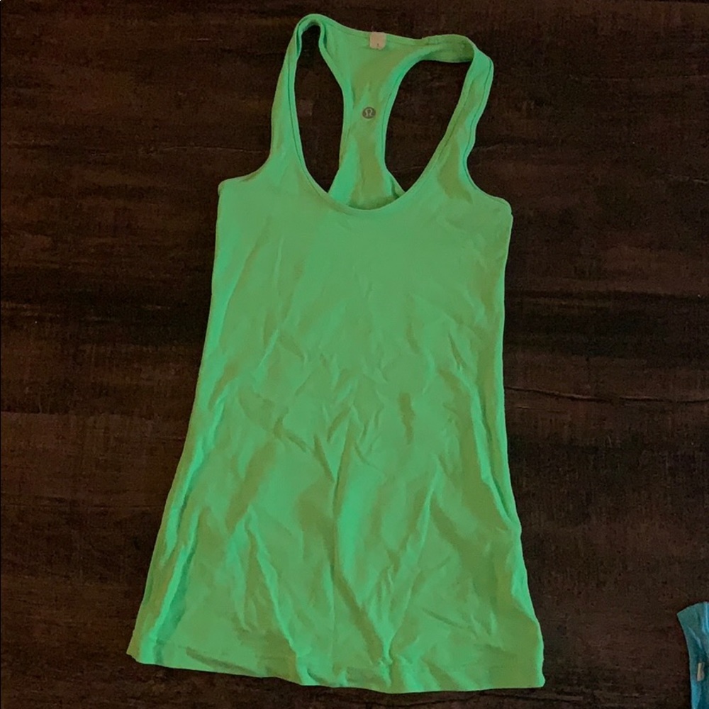 Lululemon tank, great condition